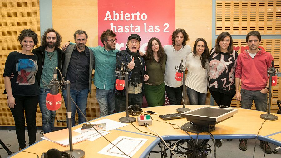 Chango, con Paloma Arranz y todo su equipo