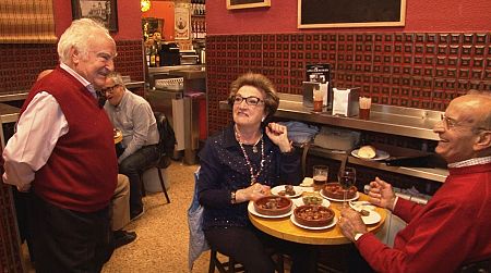 Los caracoles son una de las especialidades de est antigua taberna de Madrid