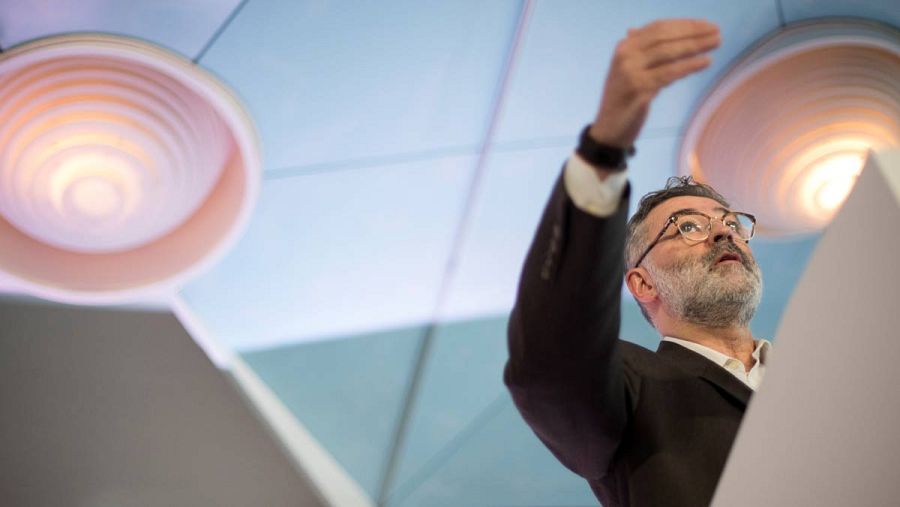 Carles Riera (CUP) da un mitin de campaña para el 21-D.