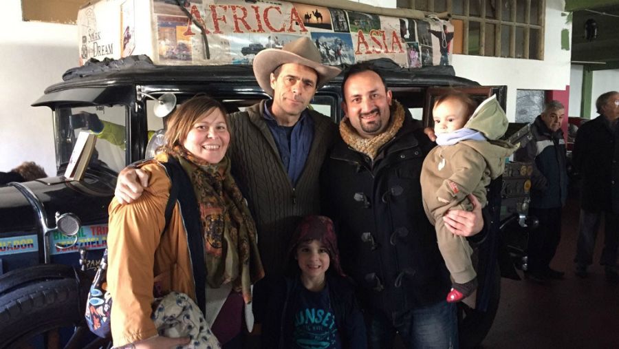 La familia Janima empezó en septiembre una vuelta al mundo de ocho años