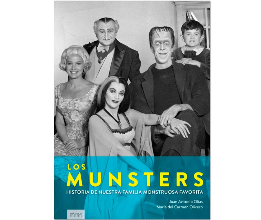 Portada del libro 'Los Munster. Historia de nuestra familia monstruosa favorita'