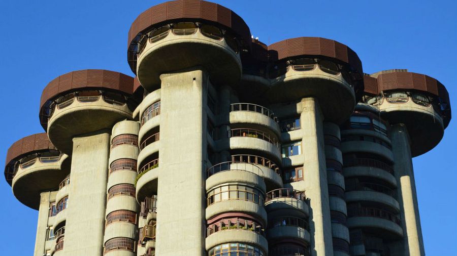 Visitamos Torres Blancas, uno de los primeros rascacielos de Madrid