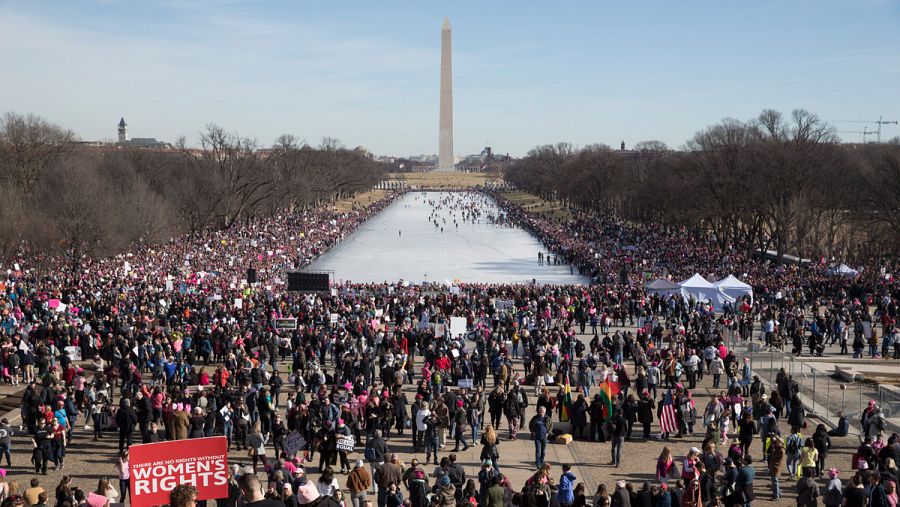 Miles de personas participan en la Marcha de las Mujeres en Washington