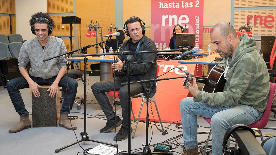 José Manuel Casañ, sobre el escenario de 'Abierto hasta las 2'