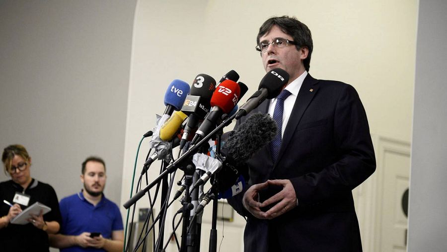 Puigdemont ofrece una rueda de prensa en Dinamarca.