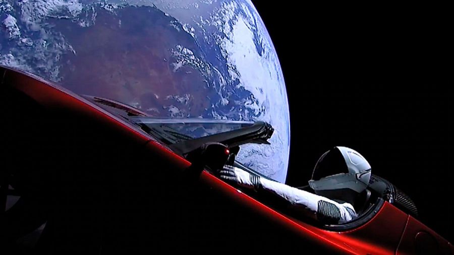 El Tesla puesto en órbita por el Falcon Heavy