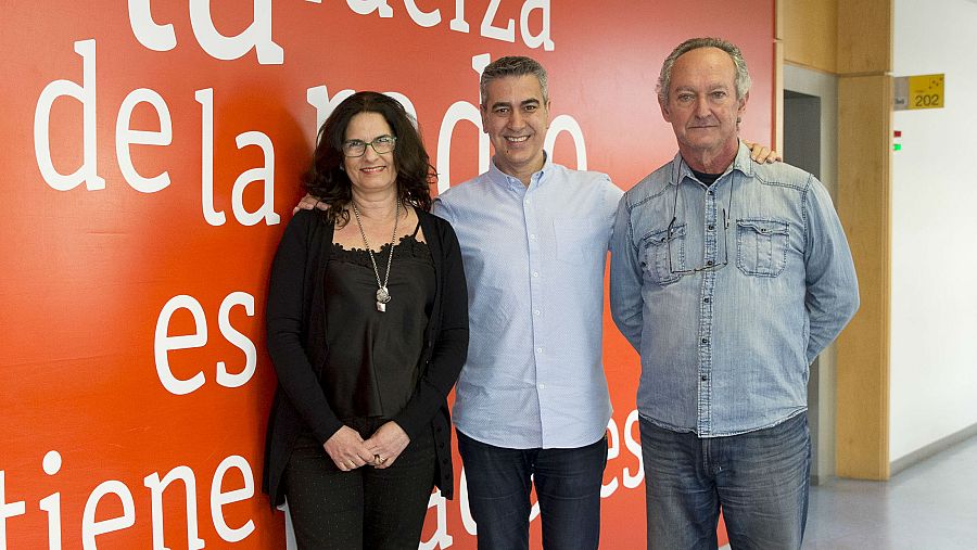Teresa Nin y Santiago G. Caraballo visitan a Arturo Martín