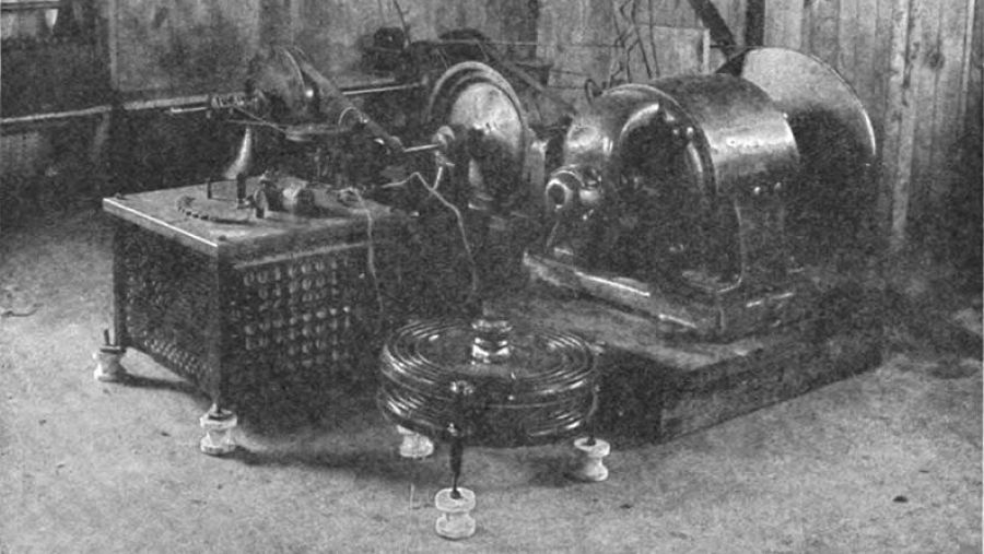 El transmisor de radio de Reginald Fessenden que instaló en la estación de Brant Rock