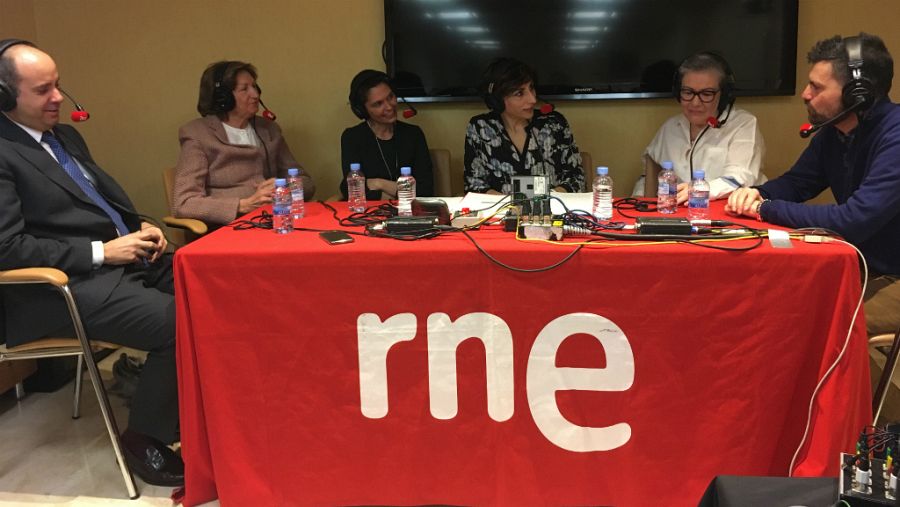 El doctor Javier Cortés nos acompaña