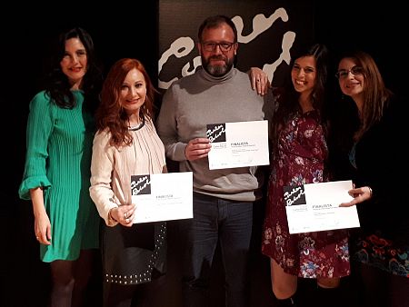 El equipo del programa ¡Qué animal!, galardonado con un diploma en los Premis Carles Rahola