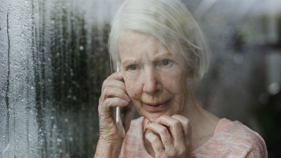 Silverline, la línea telefónica de Reino Unido para los mayores