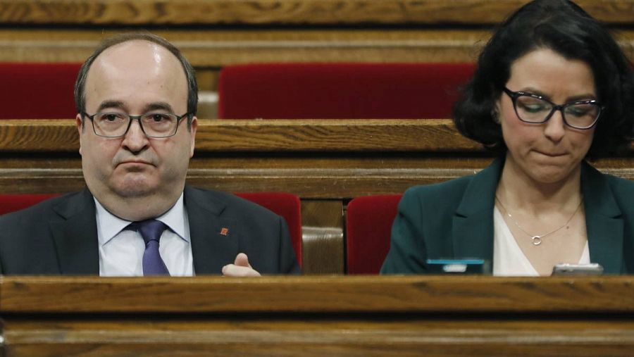 Iceta asiste al primer pleno del Parlament de Cataluña.