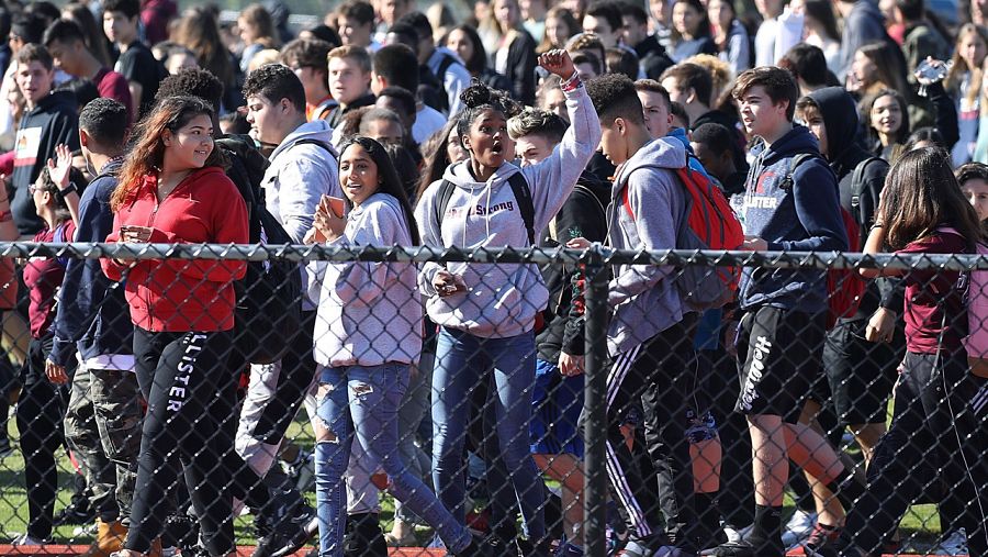 Los estudiantes del Marjory Stoneman en Florida paran en recuerdo a las 17 víctimas del tiroteo