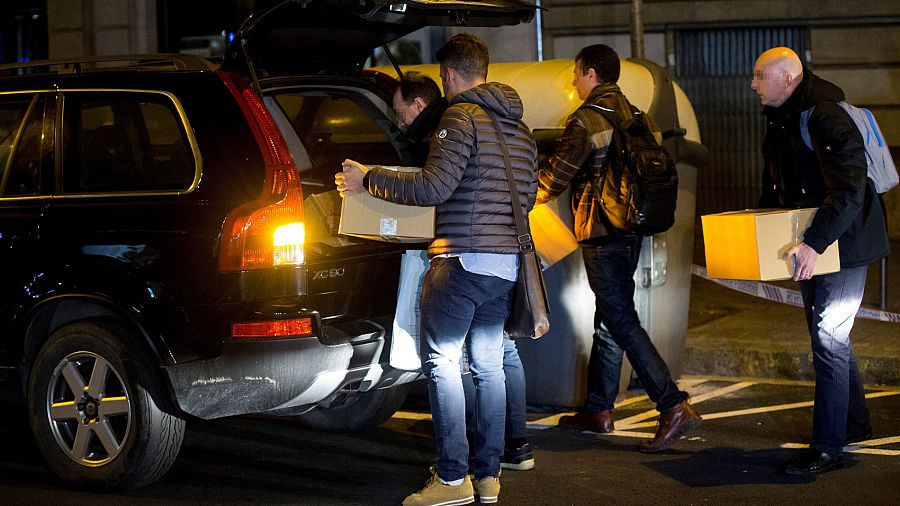 Registro efectuado por la Guardia Civil en la sede de Òmnium Cultural