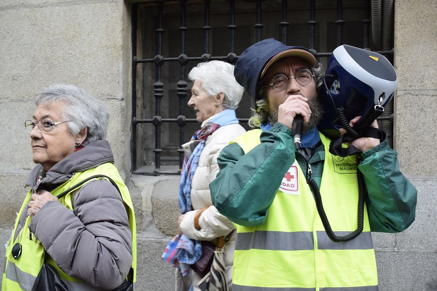 Silbatos y altavoces para que sus quejas no queden silenciadas