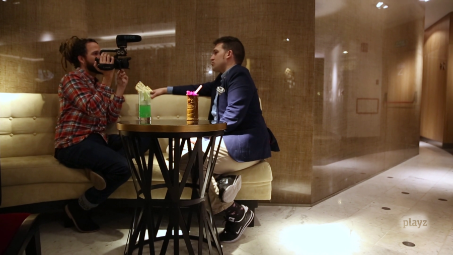 Daniel Giganto con Jorge Sierra en el primer programa de 'Surfeando sofás'