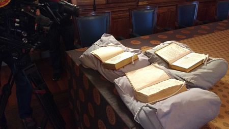 Libros originales de Miguel de Cervantes en la Biblioteca Nacional