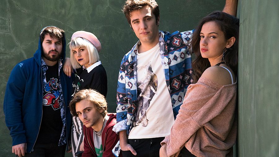 María de Nati, Angy Fernández, Guillermo Campra, Pol Monen y Manuel Huedo, protagonistas de 'Bajo la red'