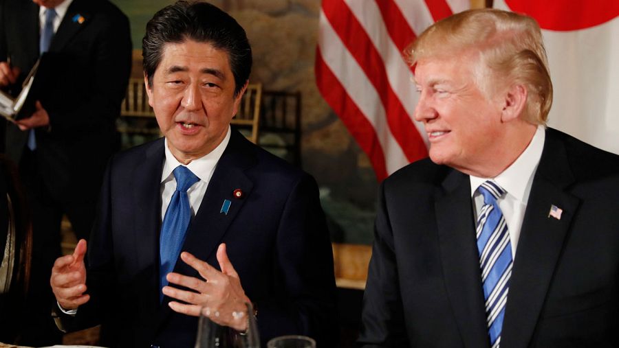 El presidente de Japón, Shinzo Abe, y el de EE.UU., Donald Trump