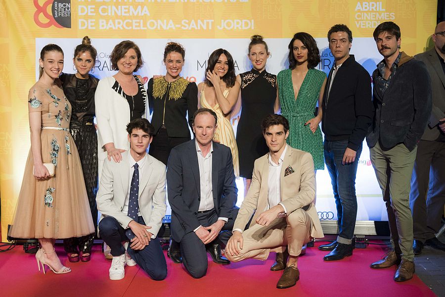 Foto de familia del elenco de 'La otra mirada'