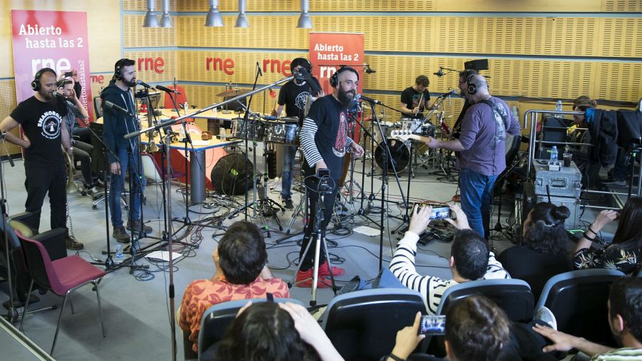 El septeto granadino presenta 'Alerta Caníbal'
