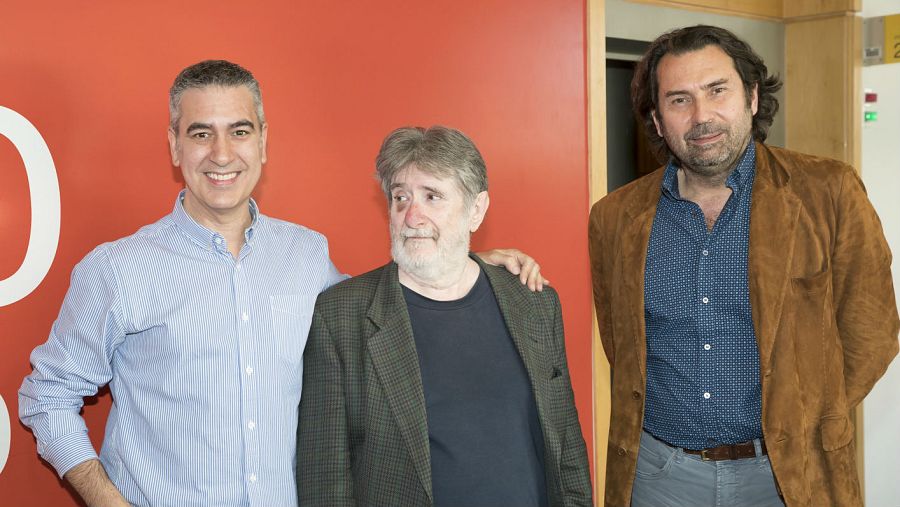 Arturo Martín, en otra imagen con sus últimos invitados