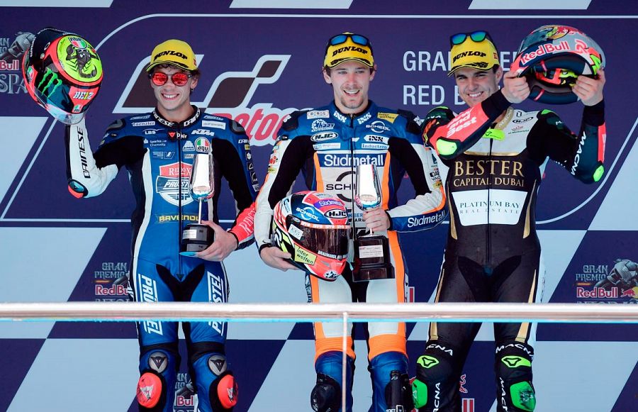 Así quedó el podio de Moto3.