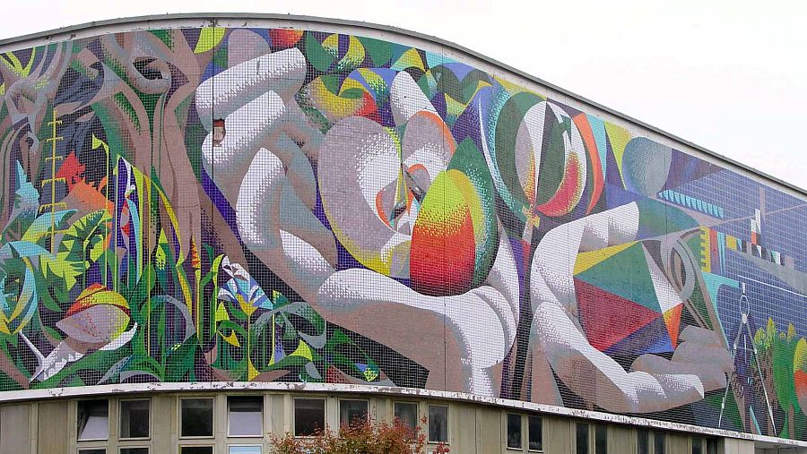 Mural restaurado de Josep Renau en Berlín
