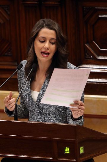 Inés Arrimadas, durante su intervención en la segunda sesión del debate de investidura de Quim Torra como presidente de la Generalitat