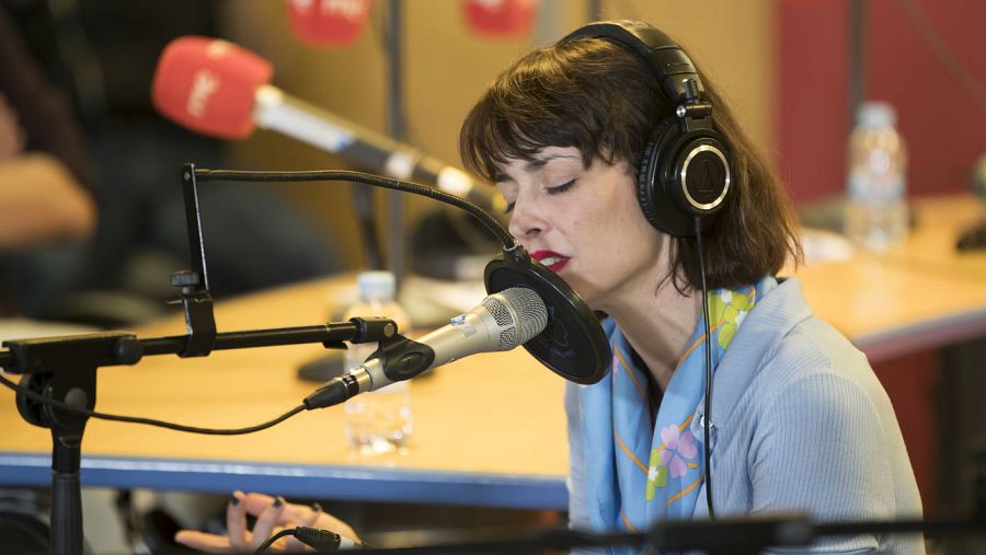 Acústico de Vega con 'La Reina pez'