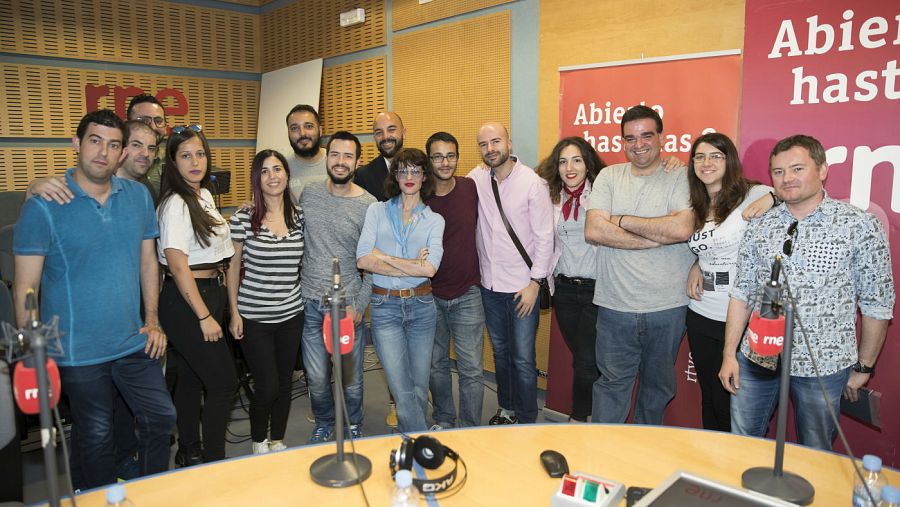 Vega, con el público que nos acompañó en este 'Abierto hasta las 2'