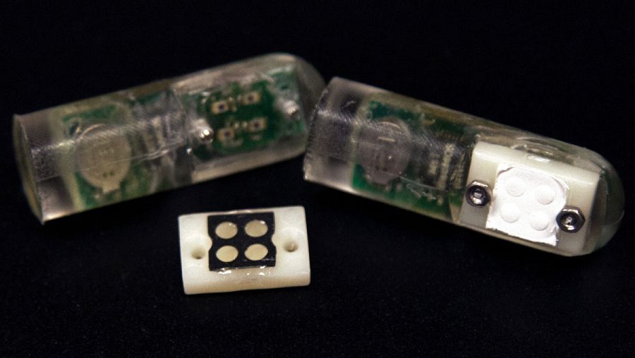El sensor está fabricado a partir de sensores biológicos y componentes electrónicos de muy baja potencia. MIT