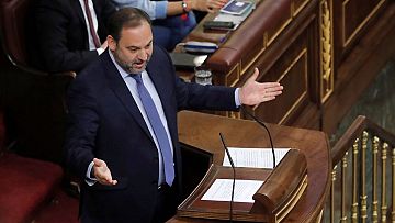 El secretario de Organización del PSOE, José Luis Ábalos, durante su intervención en el pleno del hemiciclo del Congreso