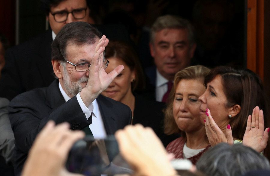 Mariano Rajoy a su salida del Congreso