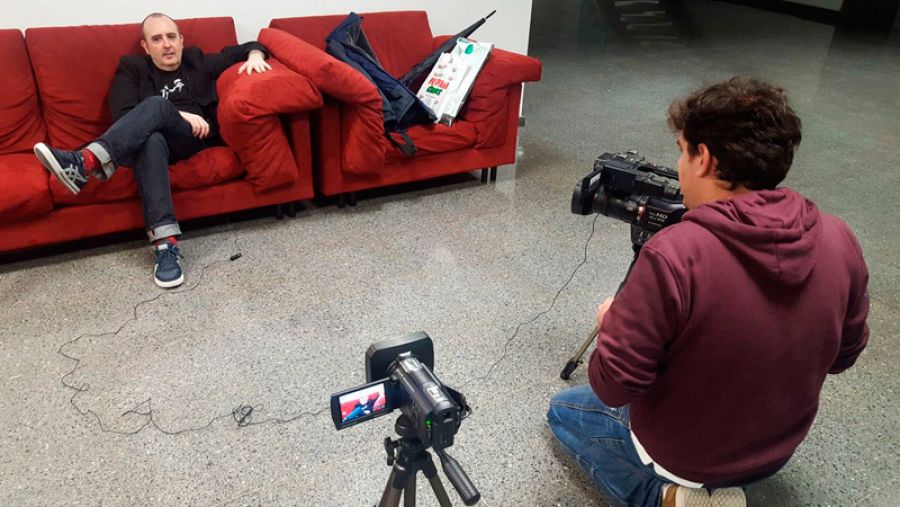 Un momento de la grabación con Carlos Areces