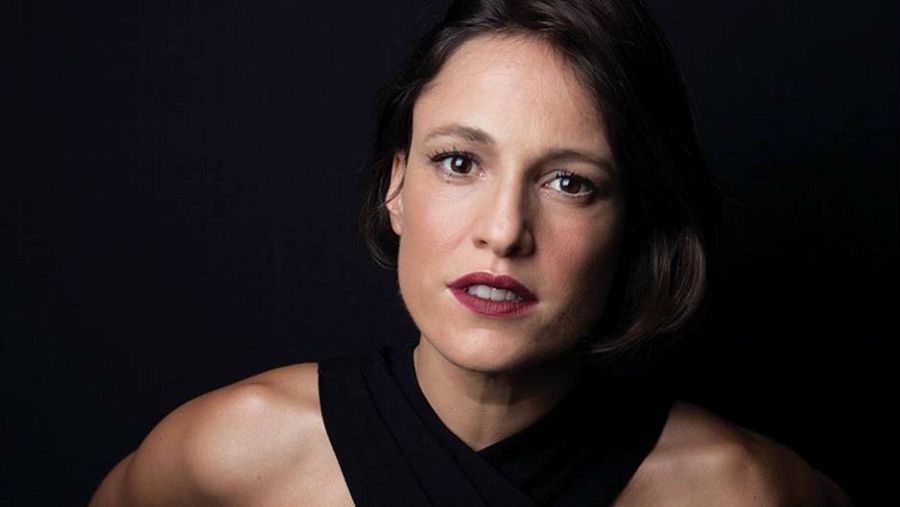 Carminho (Lisboa, 1984) es hija de la fadista Teresa Siqueira