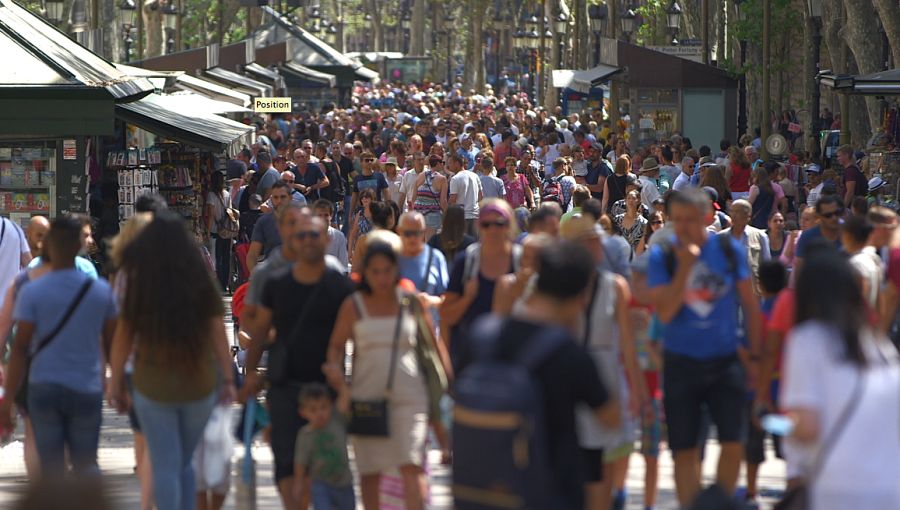 Las ramblas de Barcelona suelen estar repletas de turistas