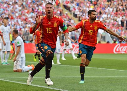 Ramos celebrando el primer gol de España.