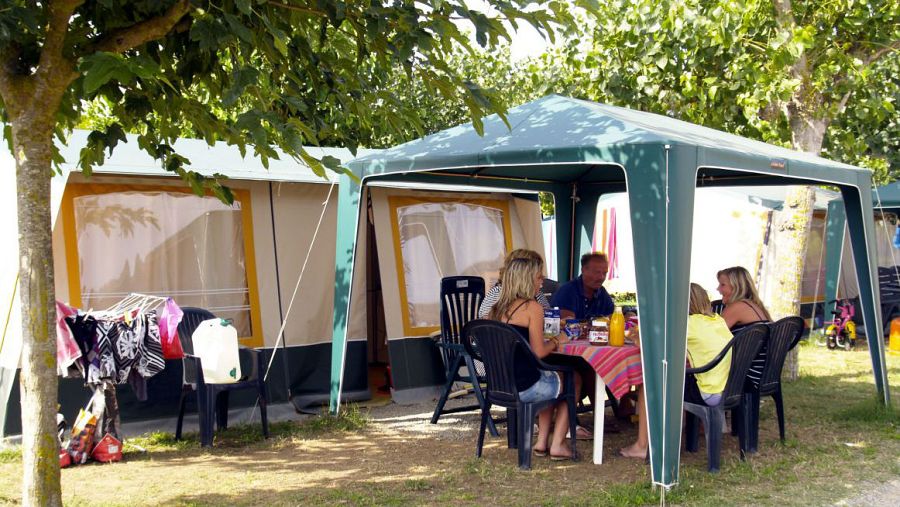 España cuenta con unos 1.500 campings federados