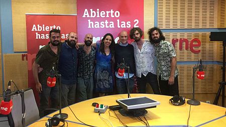Paloma Arranz, con toda la banda