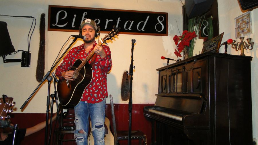 Diego Ojeda nos canta un tema de 