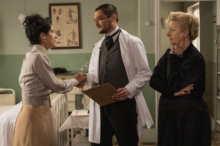 Higinio Baeza ayuda a Liberto tras la explosión