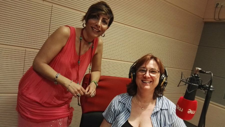 Mamen Asencio con María Luisa Escribano.