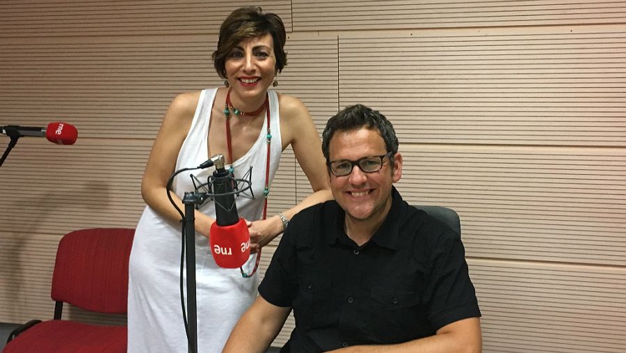 Mamen Asencio con Óscar Blanco, coordinador del III Foro de la Cultura de Burgos.