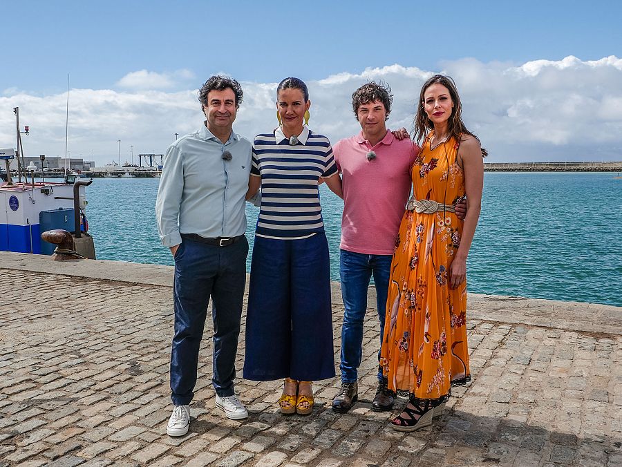 Los jueces de MasterChef y Eva González, en uno de los exteriores de MasterChef Celebrity 3.