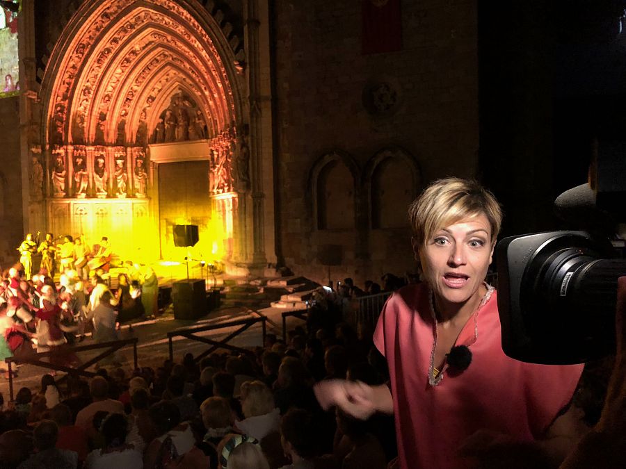 Sara Escudero, presentadora Dfiesta en La 2