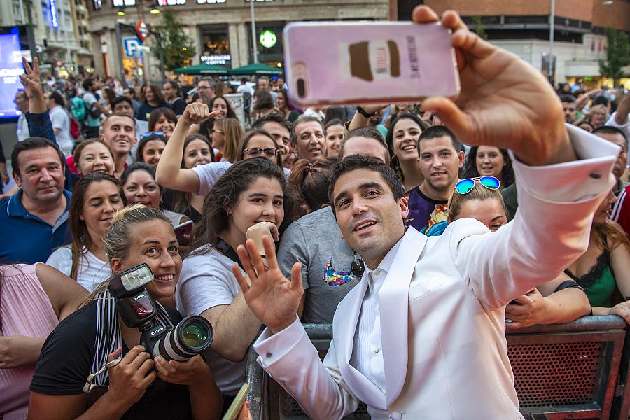 Álex García durante el preestreno de 'El Continental'