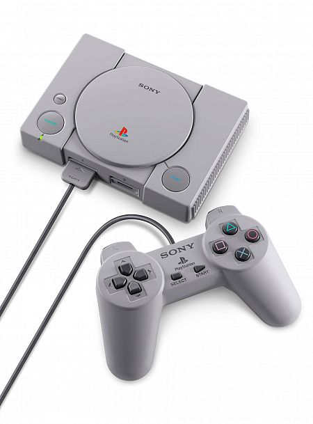 La primera PlayStation salió al mercado el 3 de diciembre de 1994 y cesó su producción en marzo de 2006.