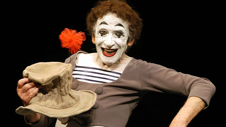 Marcel Marceau, en plena función