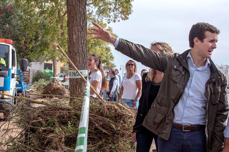 El presidente del Partido Popular, Pablo Casado, en la localidad de Sant Llorenç (Mallorca).
